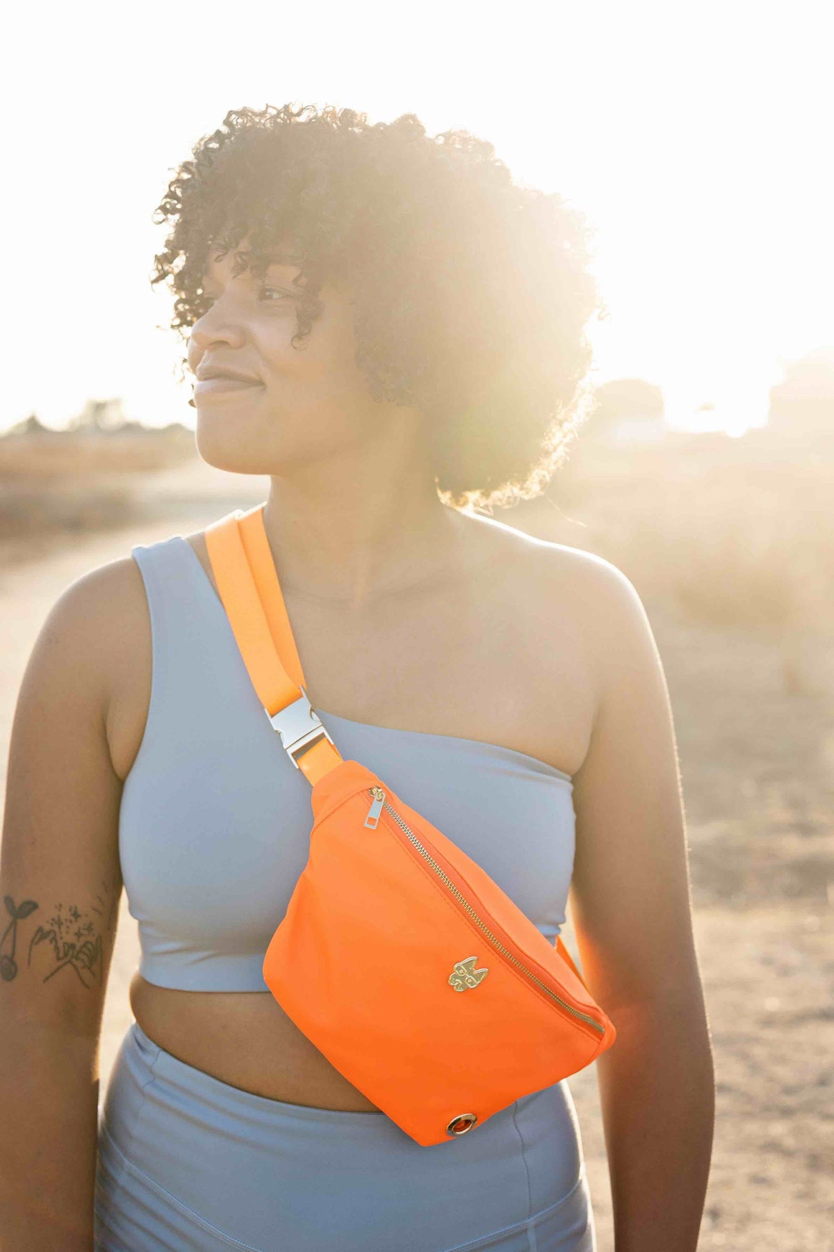 Remi hands-free walking belt bag — additional photo 3