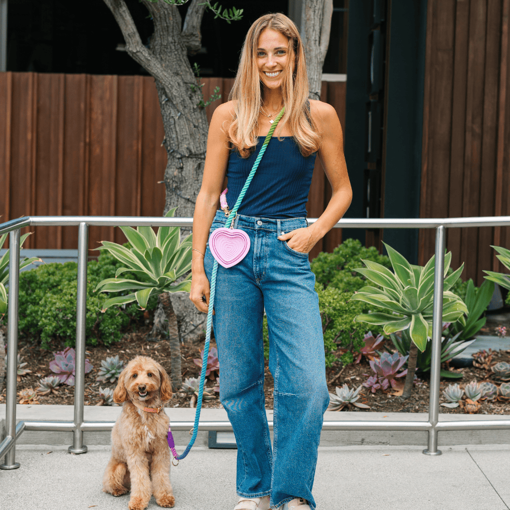 Bubblegum Heart Collapsible Dog Bowl — additional photo 4