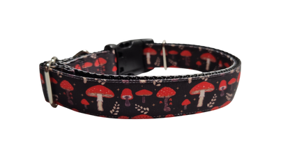 Red Mushrooms Nylon Dog Collar